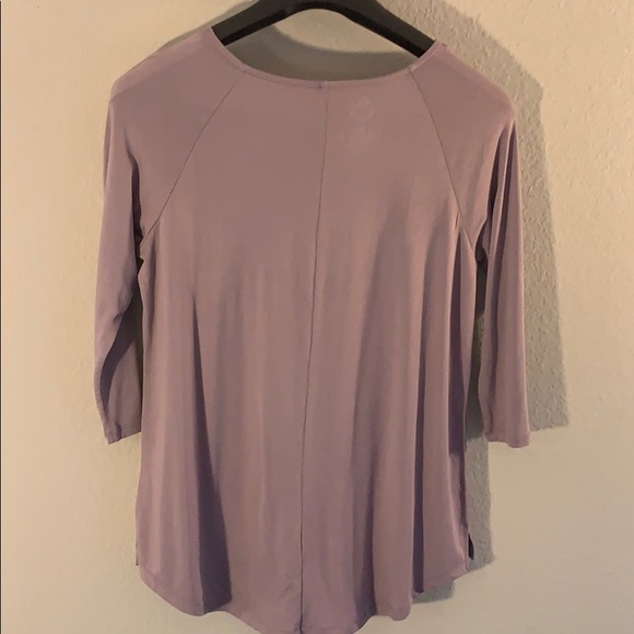 NWT Lavender Blouse w/ unique neck design! - Picture 3 of 7